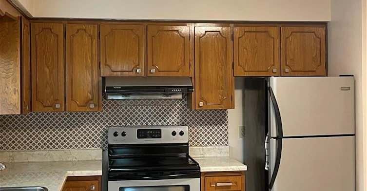 72 Purnell Drive, Hamilton, ON, L9C 4Y3 - 4