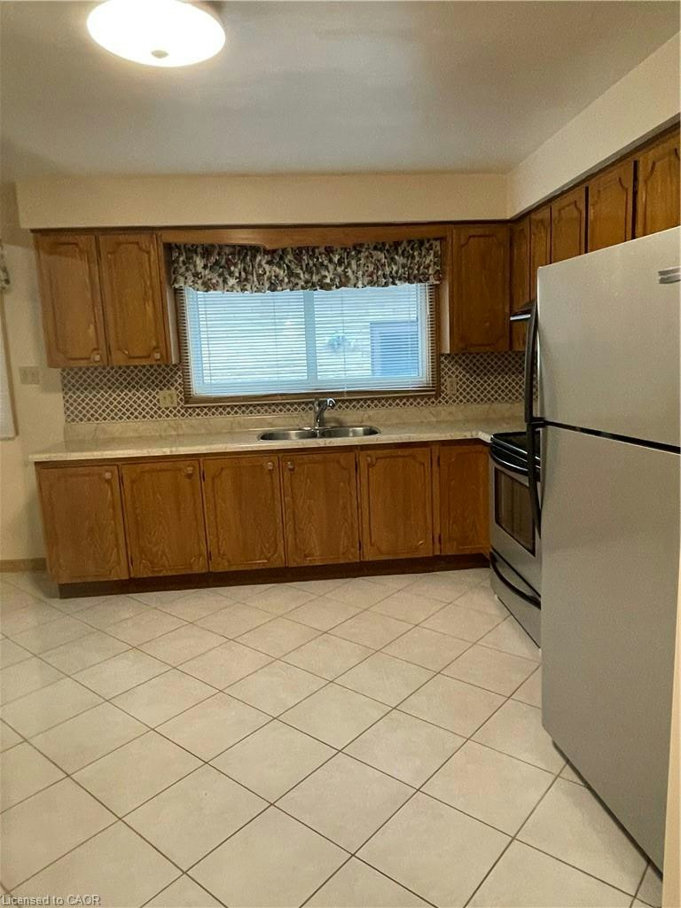 72 Purnell Drive, Hamilton, ON, L9C 4Y3 - 5