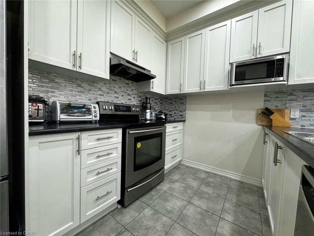 10 Talence Drive, Hamilton, ON, L8J 0L2 - 5