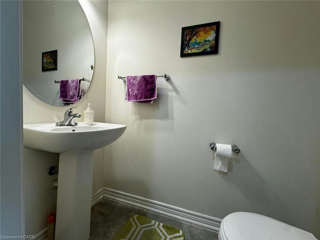 10 Talence Drive, Hamilton, ON, L8J 0L2 - 3