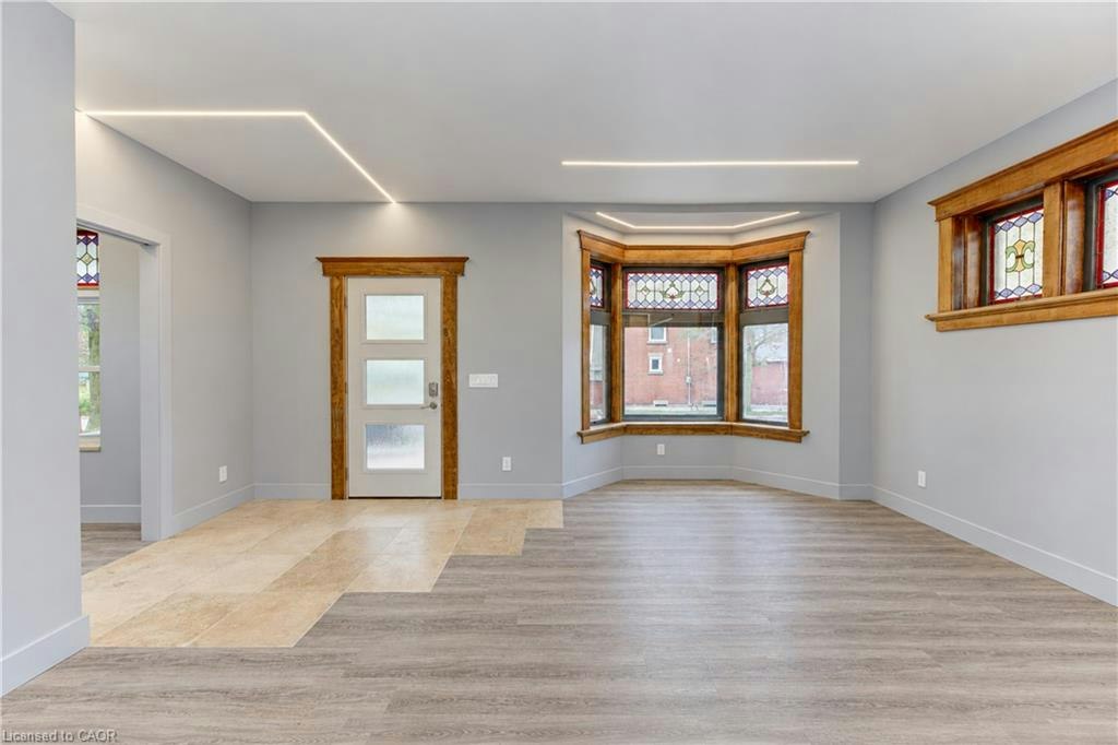 56 Mansion Street, Kitchener, ON, N2H 2J6 - 5