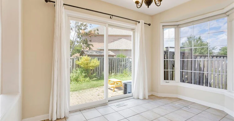 2204 Grand Oak Trail, Oakville, ON, L6M 4S6 - 12
