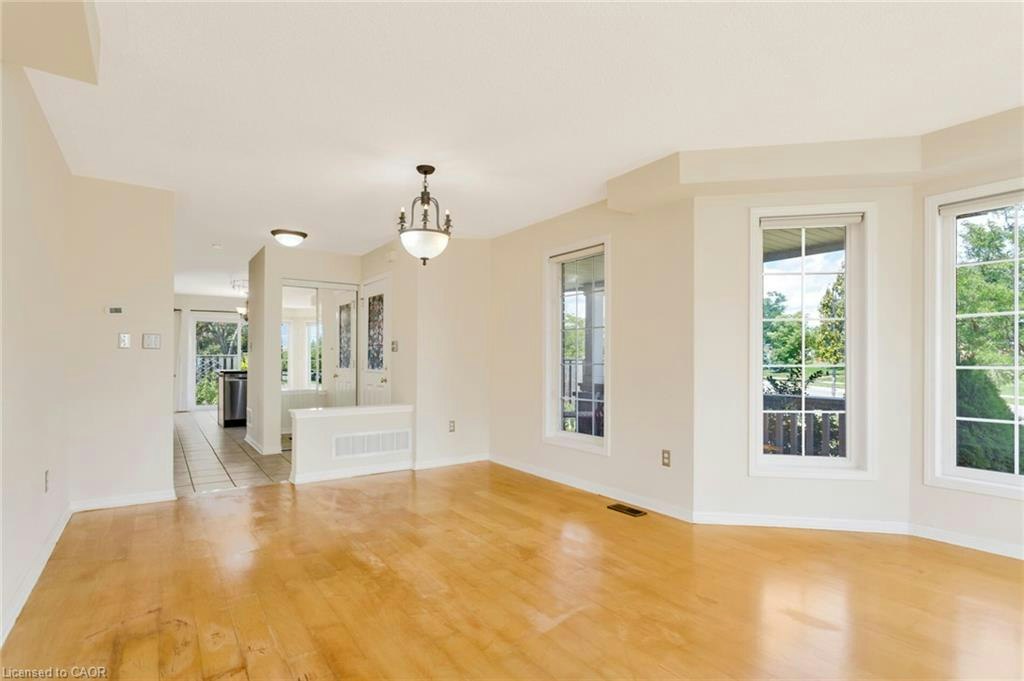 2204 Grand Oak Trail, Oakville, ON, L6M 4S6 - 5