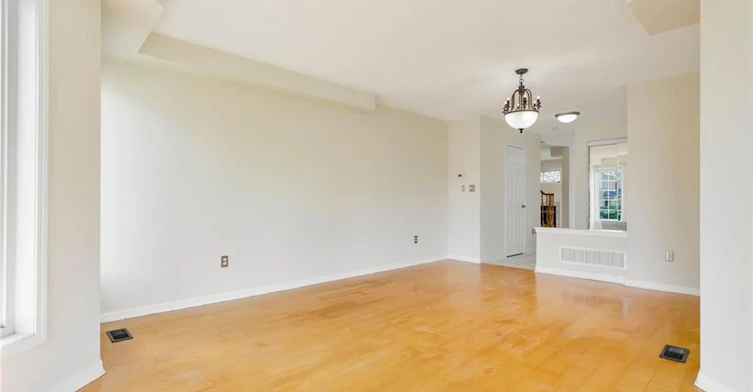 2204 Grand Oak Trail, Oakville, ON, L6M 4S6 - 3