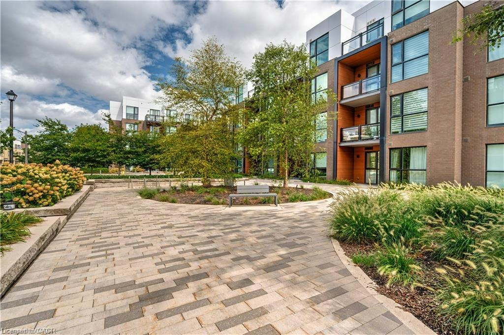 119-168 Sabina Drive, Oakville, ON, L6H 0W5