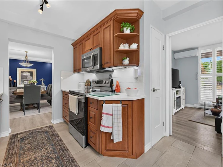 101-28 Robinson Street N, Grimsby, ON, L3M 3C9 - 32