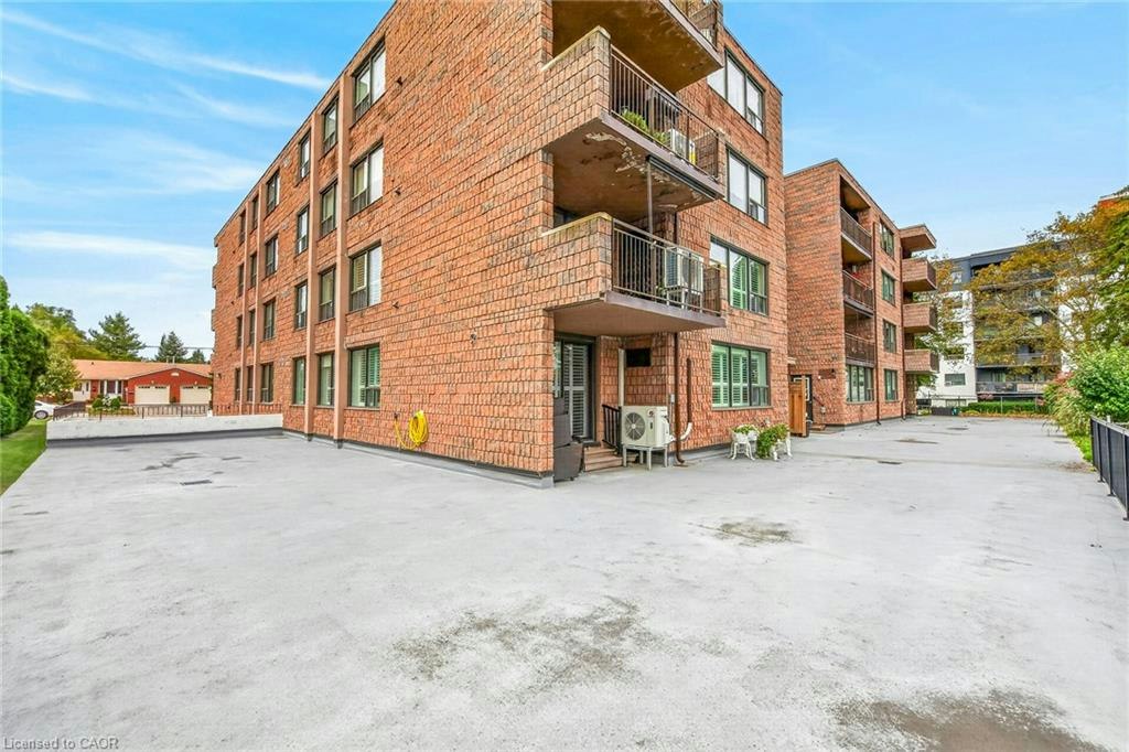 101-28 Robinson Street N, Grimsby, ON, L3M 3C9 - 48