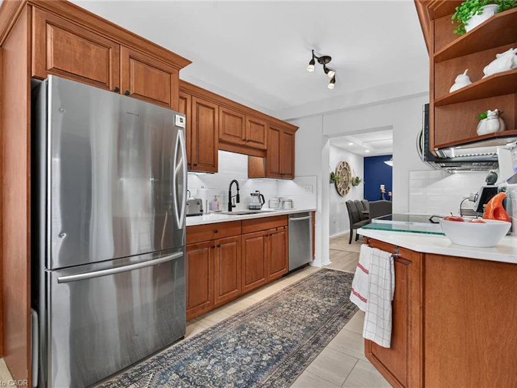 101-28 Robinson Street N, Grimsby, ON, L3M 3C9 - 30