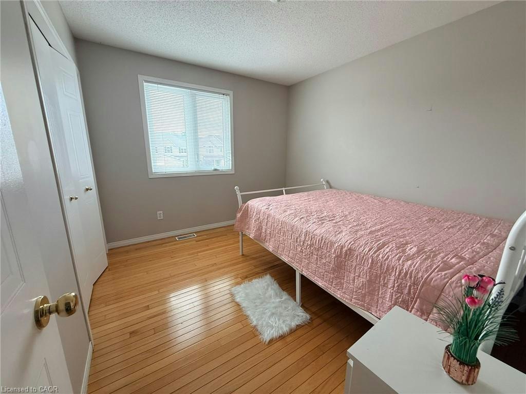 424 Newport Drive, Cambridge, ON, N3H 5S6 - 24