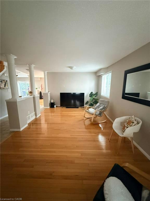 424 Newport Drive, Cambridge, ON, N3H 5S6 - 6