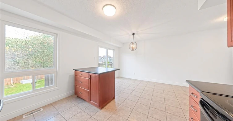 250 Parkvale Drive, Kitchener, ON, N2R 1Y8 - 17