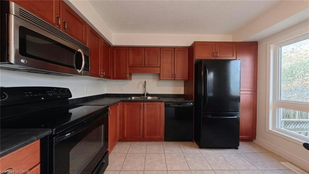 250 Parkvale Drive, Kitchener, ON, N2R 1Y8 - 15