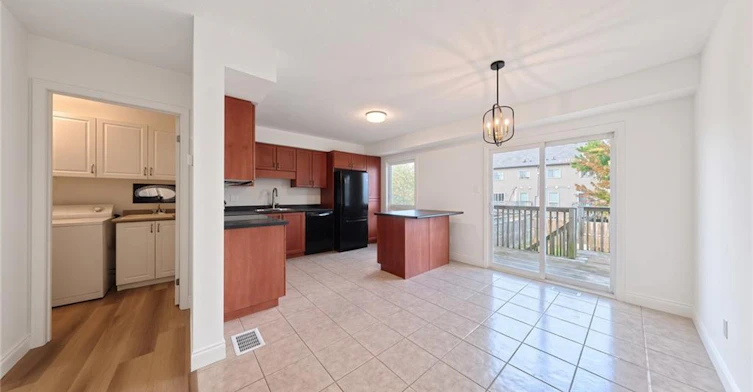 250 Parkvale Drive, Kitchener, ON, N2R 1Y8 - 5