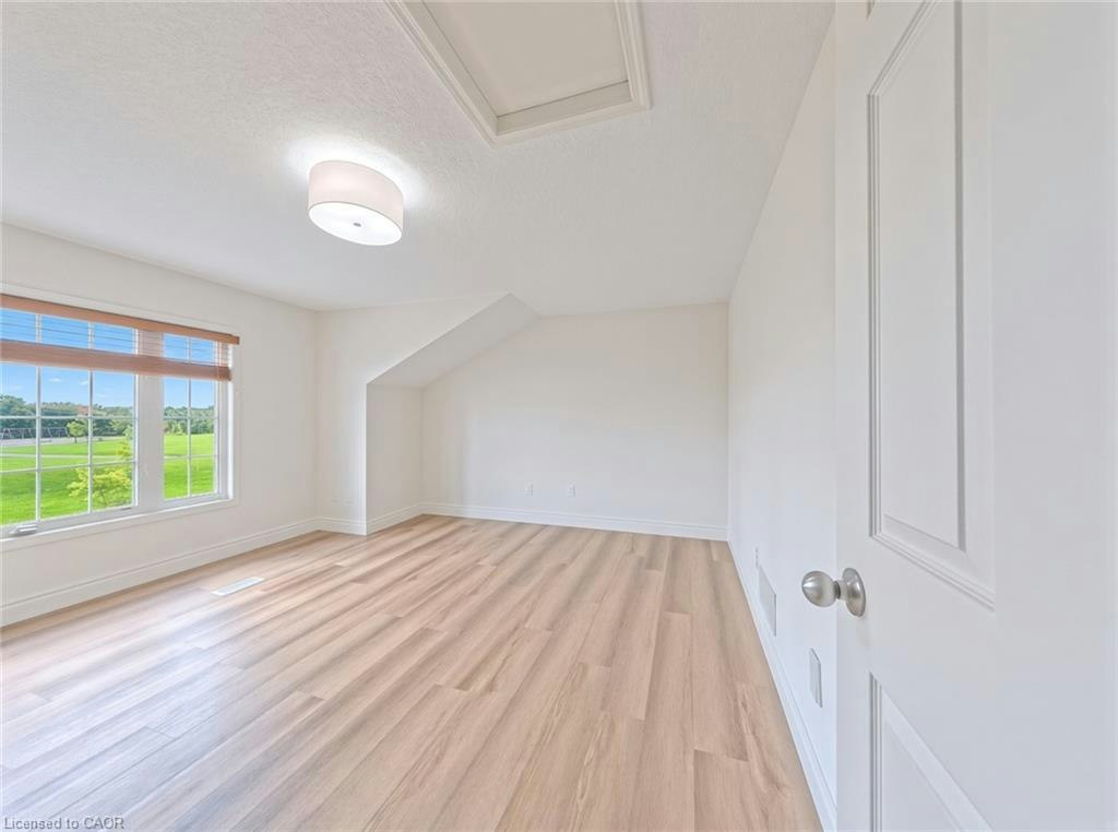 250 Parkvale Drive, Kitchener, ON, N2R 1Y8 - 36