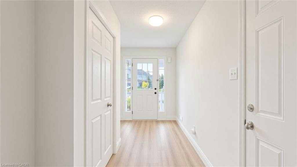 250 Parkvale Drive, Kitchener, ON, N2R 1Y8 - 3