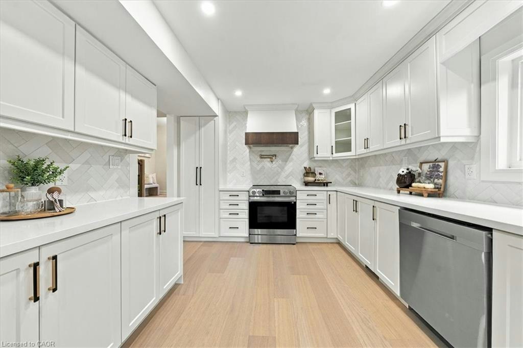 184 Torresdale Avenue, Toronto, ON, M2R 3E4