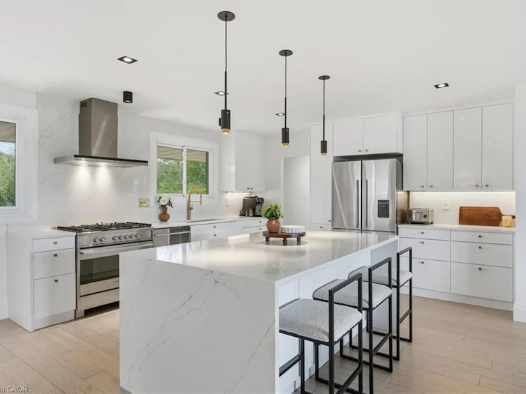 9 Donlea Drive, Hamilton, ON, L8T 1K4 - 6