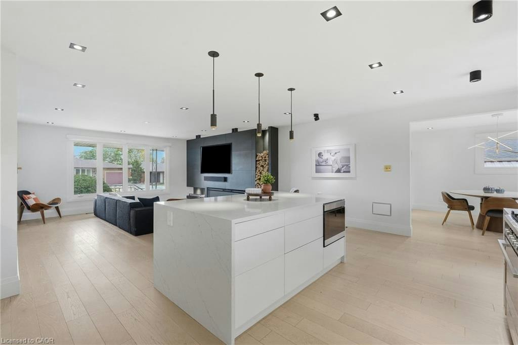 9 Donlea Drive, Hamilton, ON, L8T 1K4 - 11