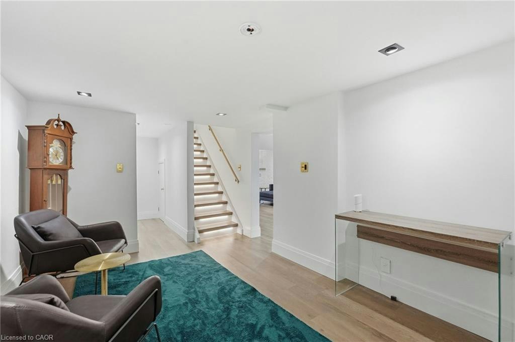 9 Donlea Drive, Hamilton, ON, L8T 1K4 - 32