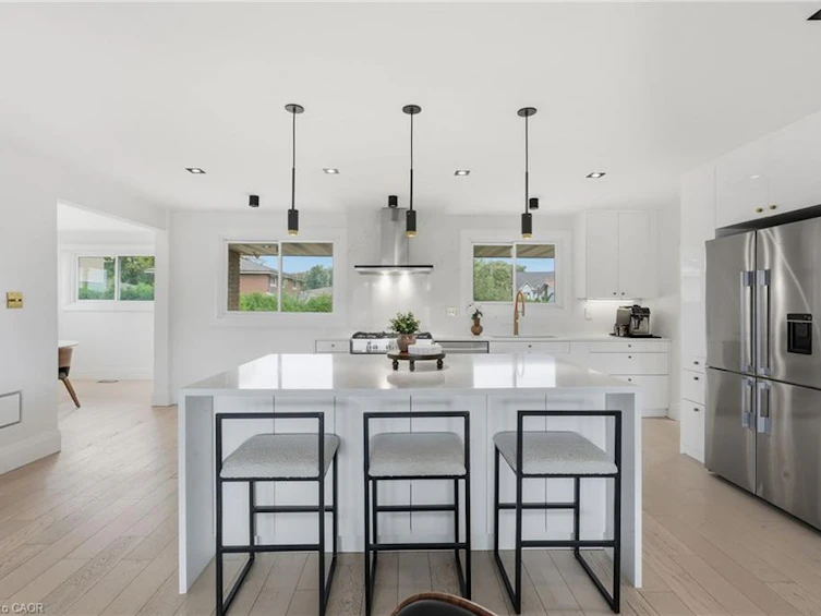 9 Donlea Drive, Hamilton, ON, L8T 1K4 - 5