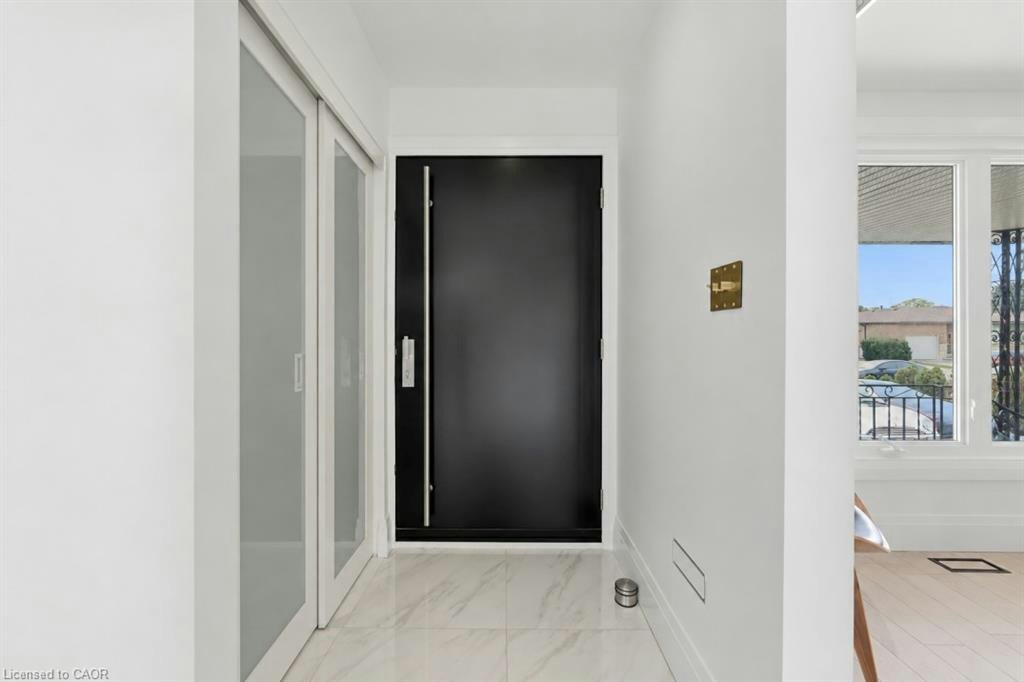 9 Donlea Drive, Hamilton, ON, L8T 1K4 - 17