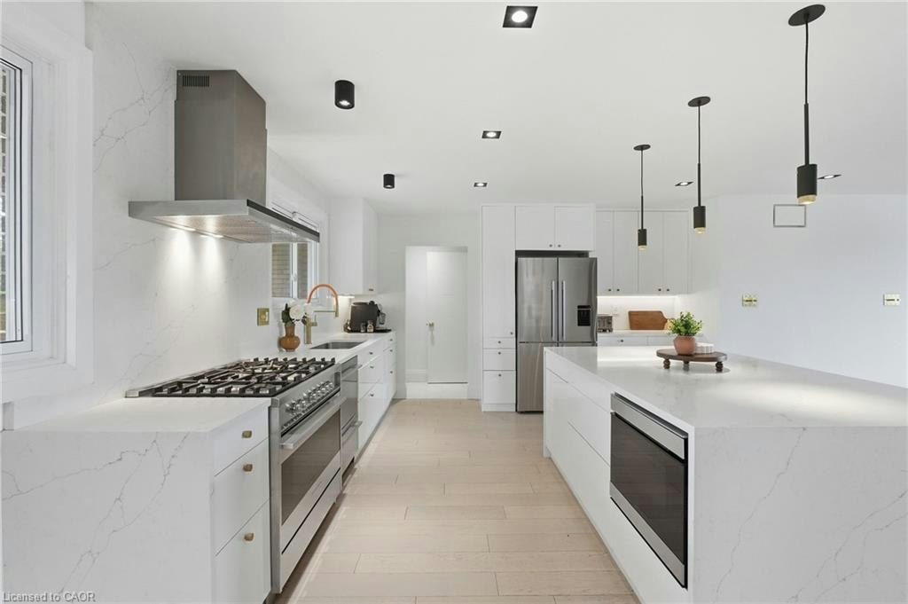 9 Donlea Drive, Hamilton, ON, L8T 1K4 - 8