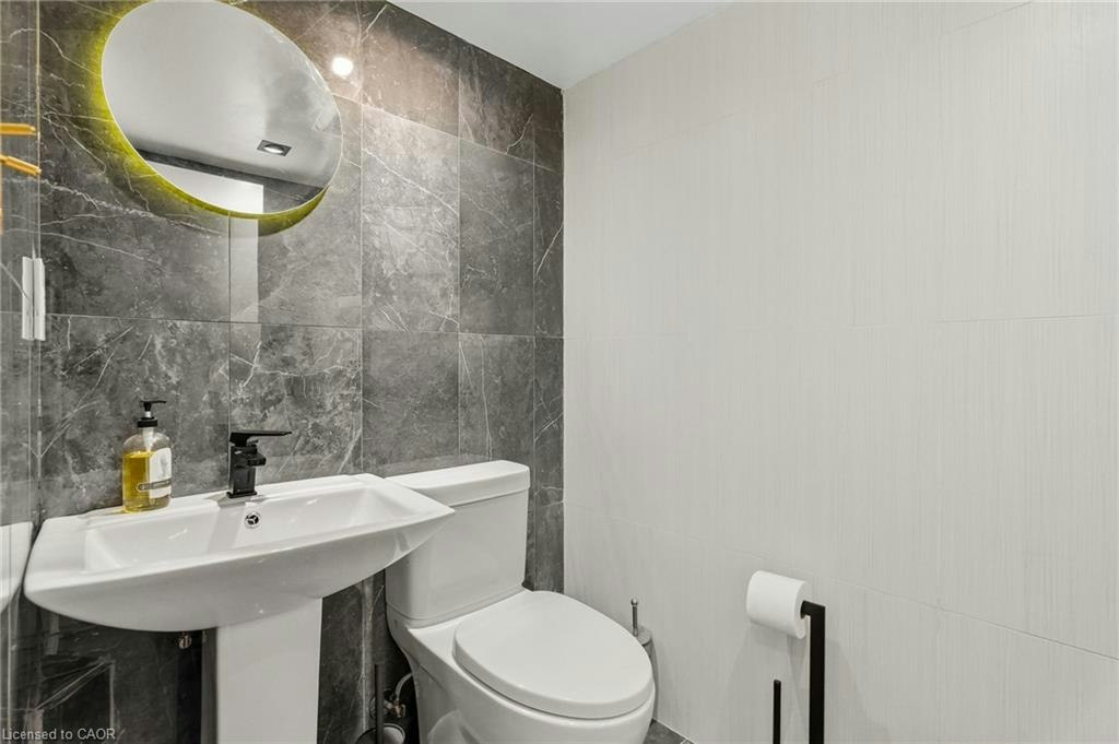 9 Donlea Drive, Hamilton, ON, L8T 1K4 - 39