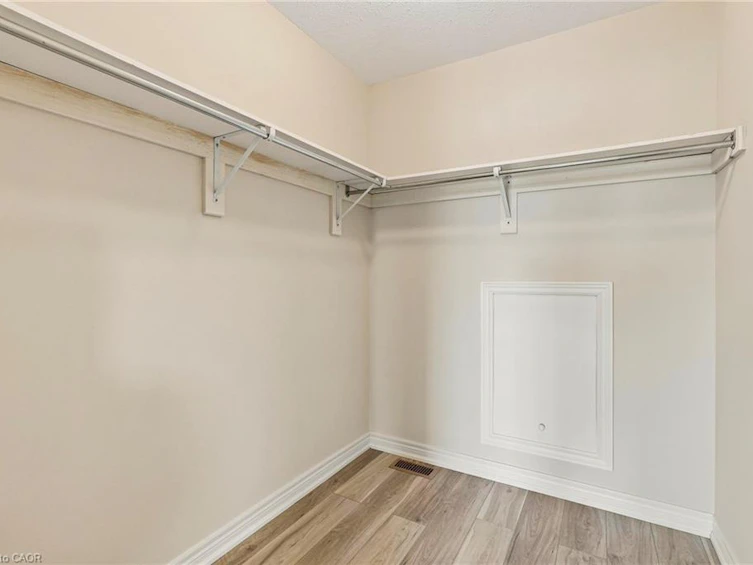 123 Skinner Road, Hamilton, ON, L8B 0R4 - 32