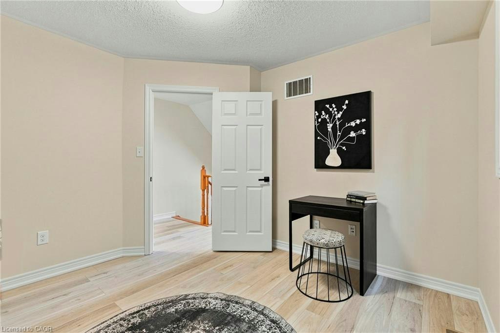 123 Skinner Road, Hamilton, ON, L8B 0R4 - 23