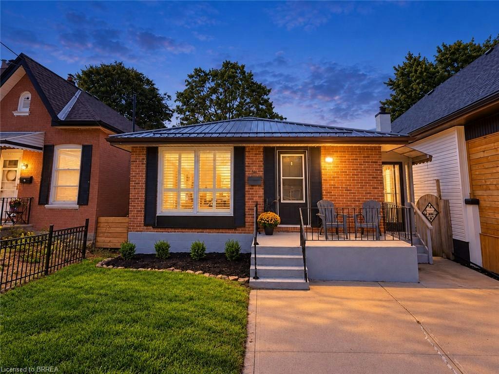 16 Burwell Street, Brantford, ON, N3T 4T6