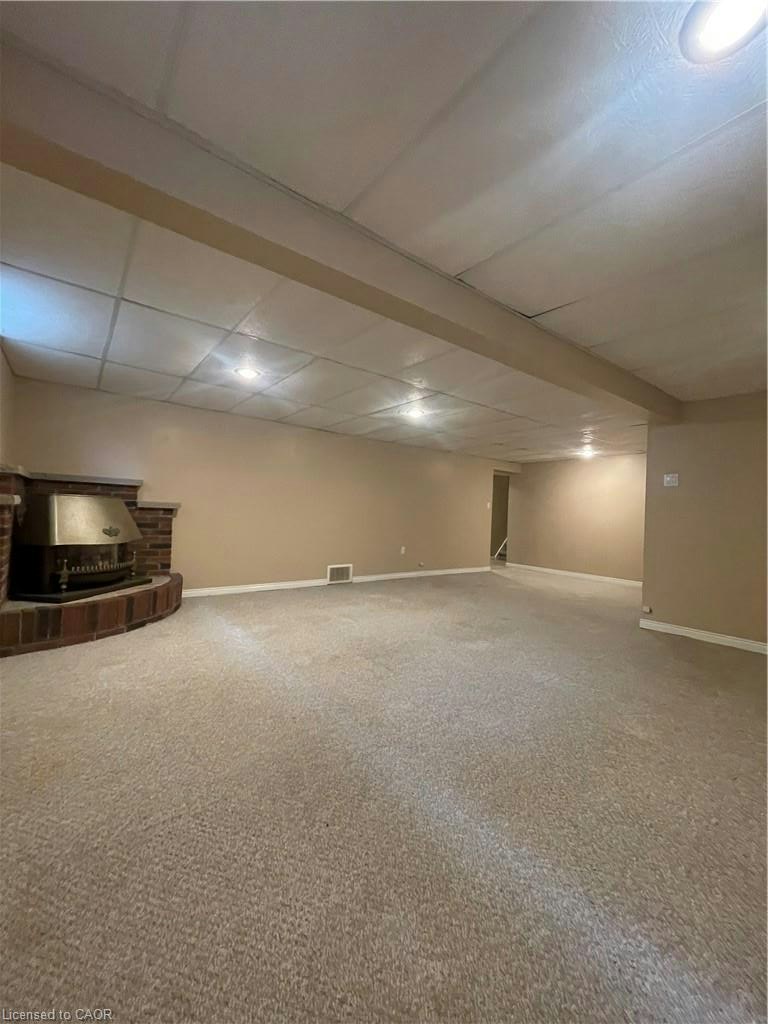 23 Woodsview Avenue, Grimsby, ON, L3M 3S7 - 14