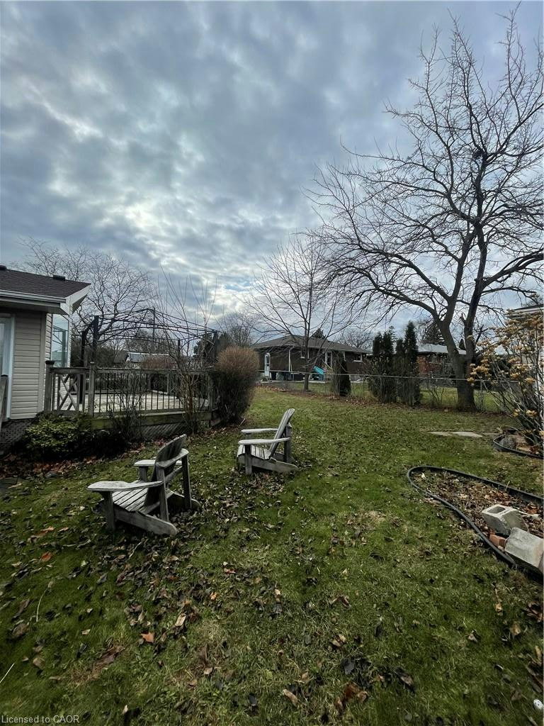 23 Woodsview Avenue, Grimsby, ON, L3M 3S7 - 18