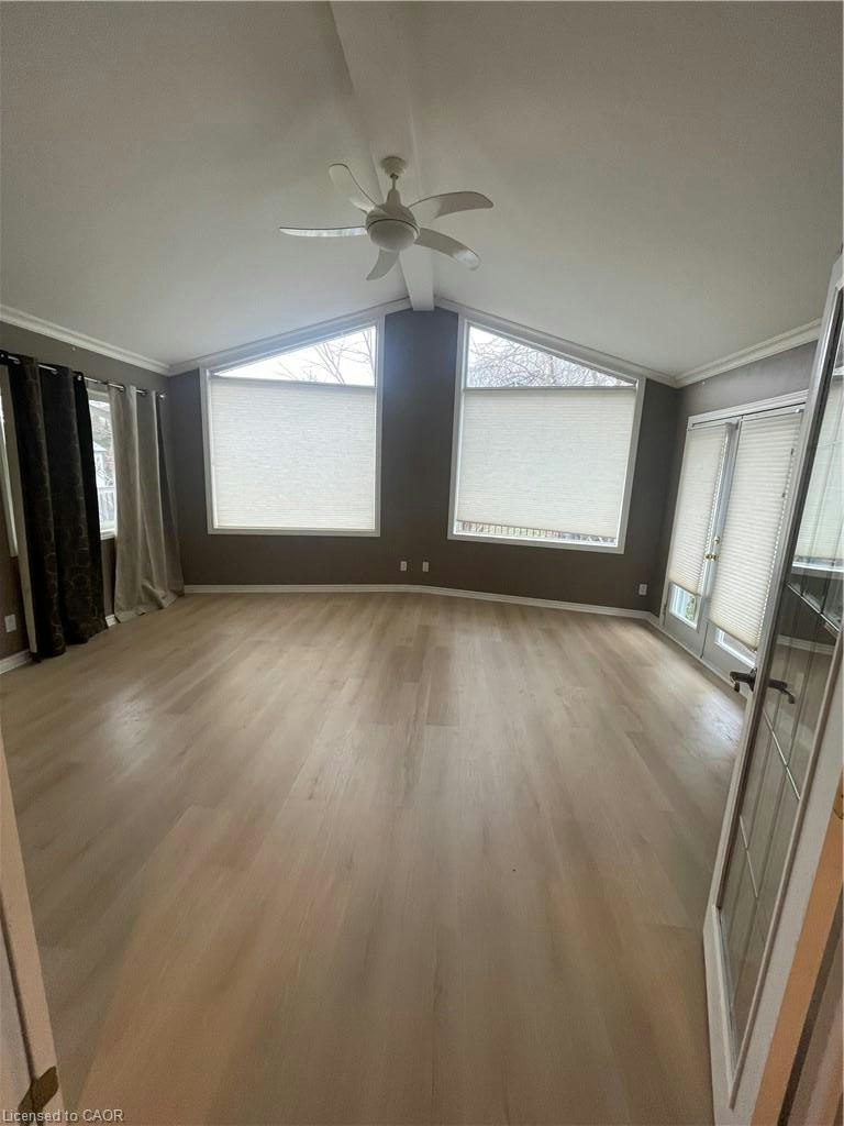 23 Woodsview Avenue, Grimsby, ON, L3M 3S7 - 8