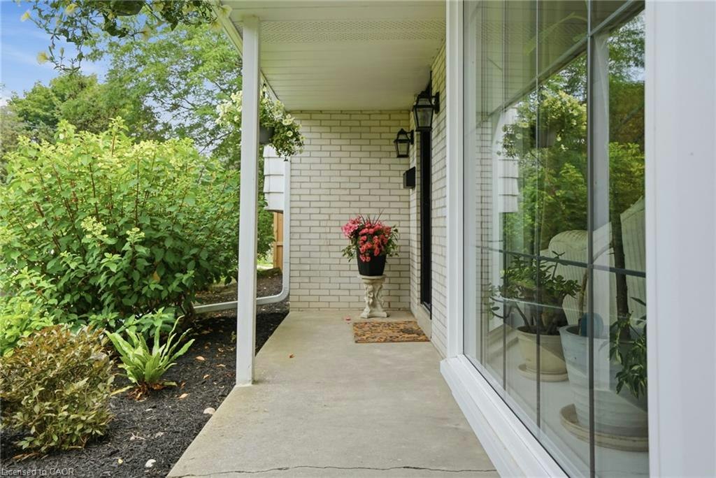 2 Jameson Drive, Hamilton, ON, L9H 5A2 - 3