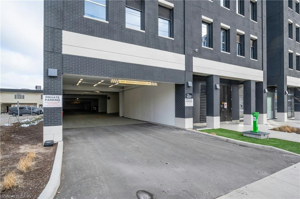 1401-181 King Street S, Waterloo, ON, N2J 1P7 - 21