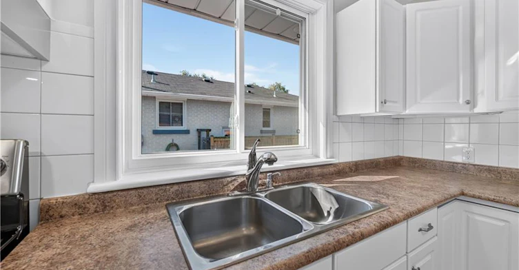 16 Nottingham Avenue, Hamilton, ON, L8T 3N5 - 12