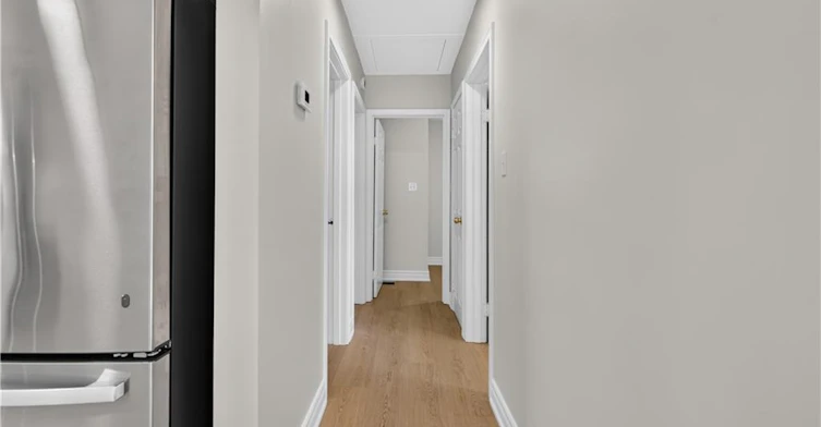 16 Nottingham Avenue, Hamilton, ON, L8T 3N5 - 14