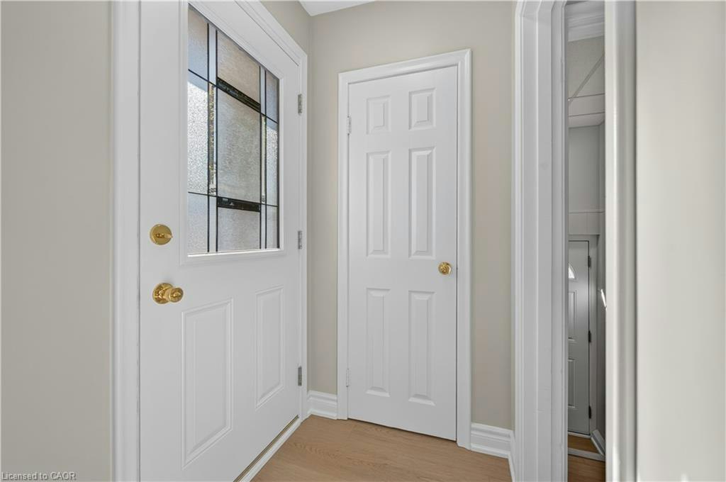 16 Nottingham Avenue, Hamilton, ON, L8T 3N5 - 2