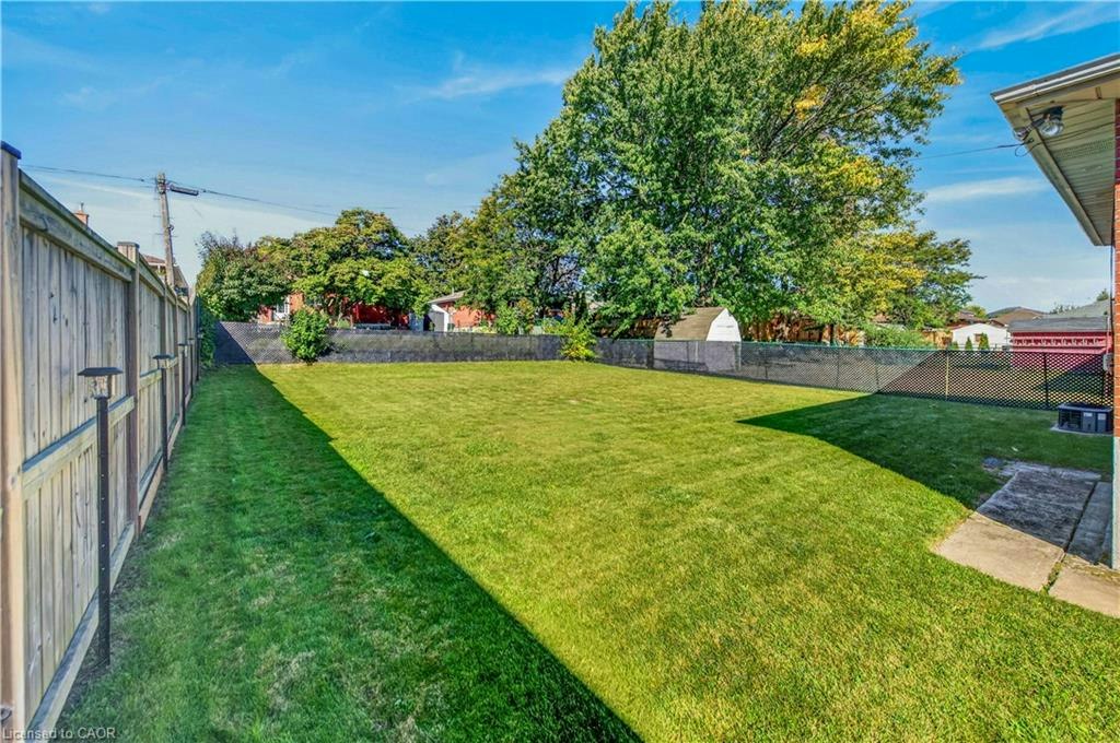 16 Nottingham Avenue, Hamilton, ON, L8T 3N5 - 34