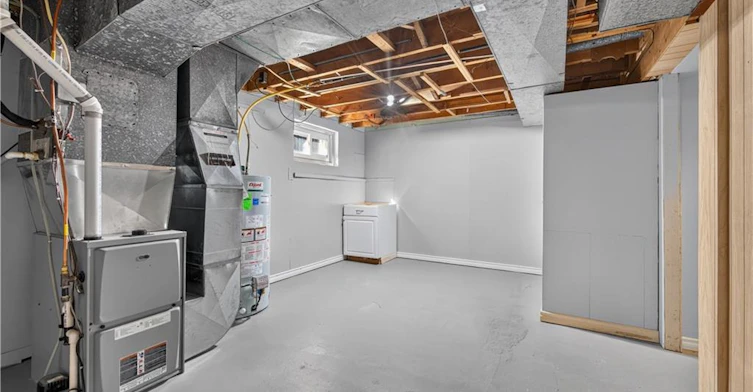 16 Nottingham Avenue, Hamilton, ON, L8T 3N5 - 31