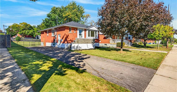 16 Nottingham Avenue, Hamilton, ON, L8T 3N5 - 38