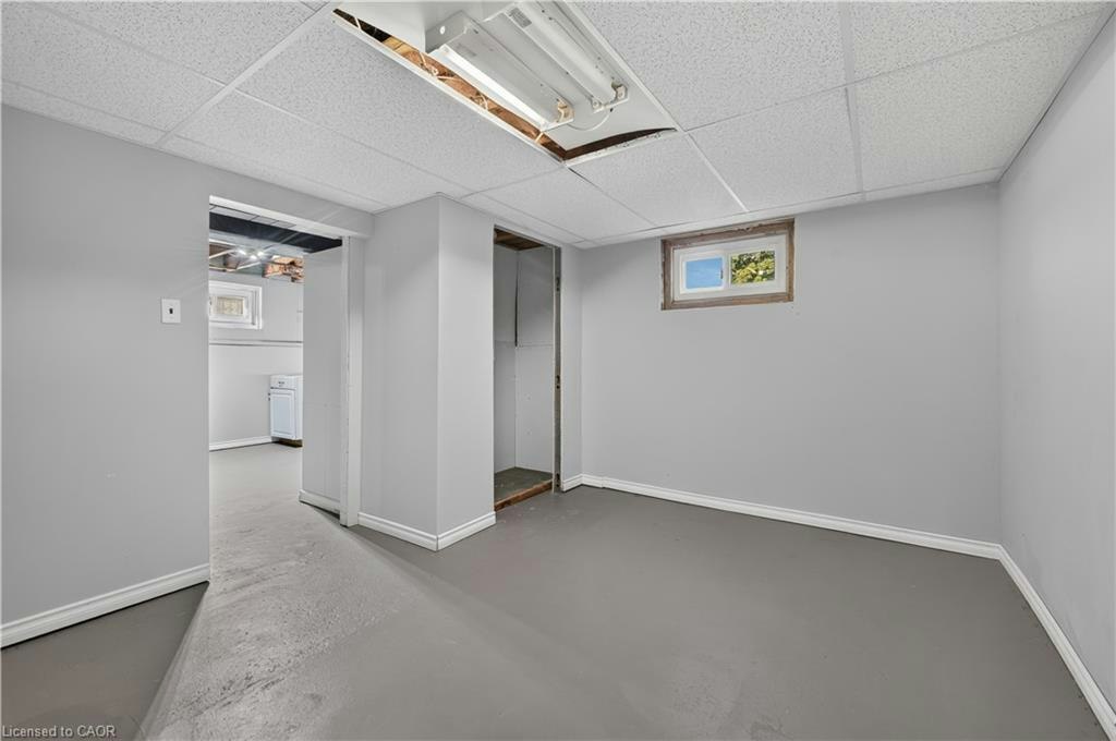 16 Nottingham Avenue, Hamilton, ON, L8T 3N5 - 32