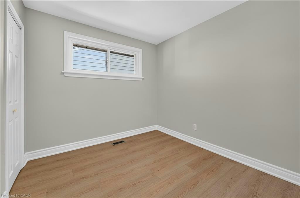 16 Nottingham Avenue, Hamilton, ON, L8T 3N5 - 19