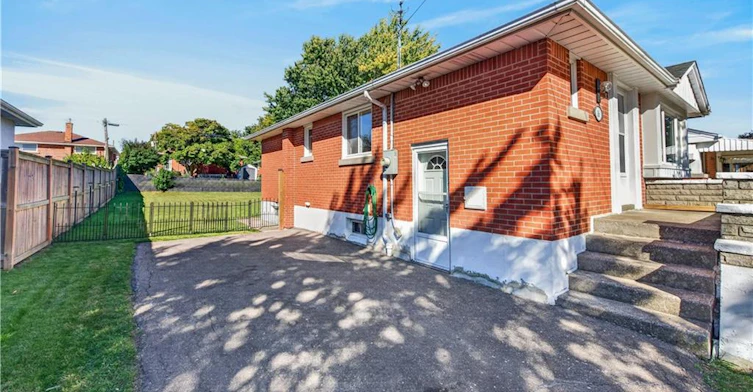 16 Nottingham Avenue, Hamilton, ON, L8T 3N5 - 33