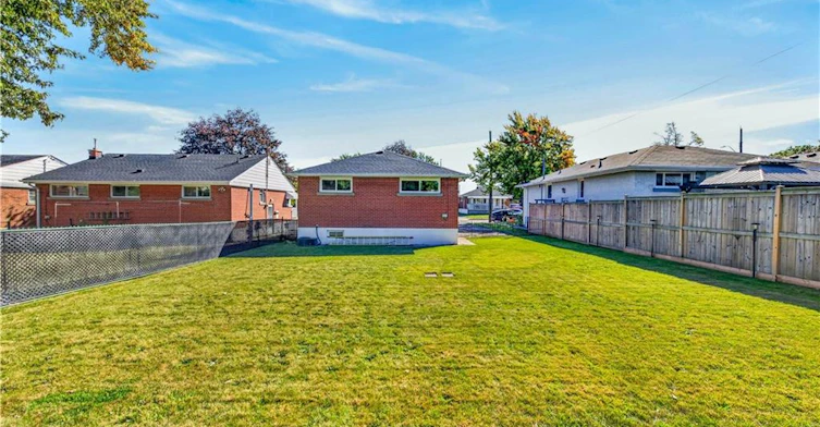 16 Nottingham Avenue, Hamilton, ON, L8T 3N5 - 37
