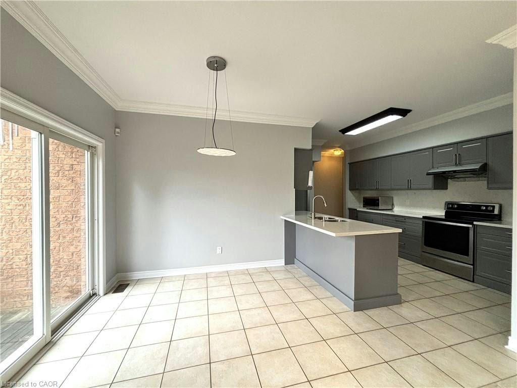 8 Yorkwood Trail, Brampton, ON, L6R 3J3 - 4