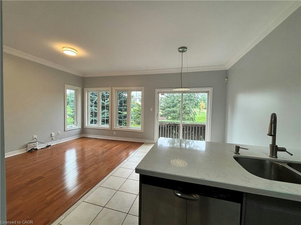 8 Yorkwood Trail, Brampton, ON, L6R 3J3 - 6