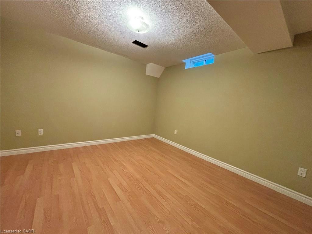 8 Yorkwood Trail, Brampton, ON, L6R 3J3 - 26