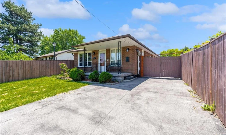 261 Limeridge Road W