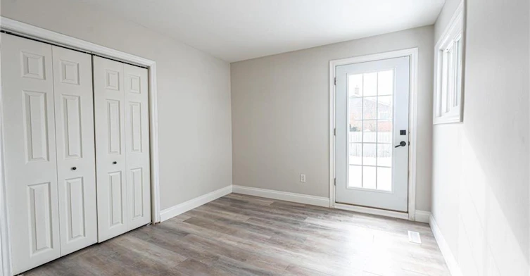 1-60 Burfield Avenue, Hamilton, ON, L8T 2J9 - 13
